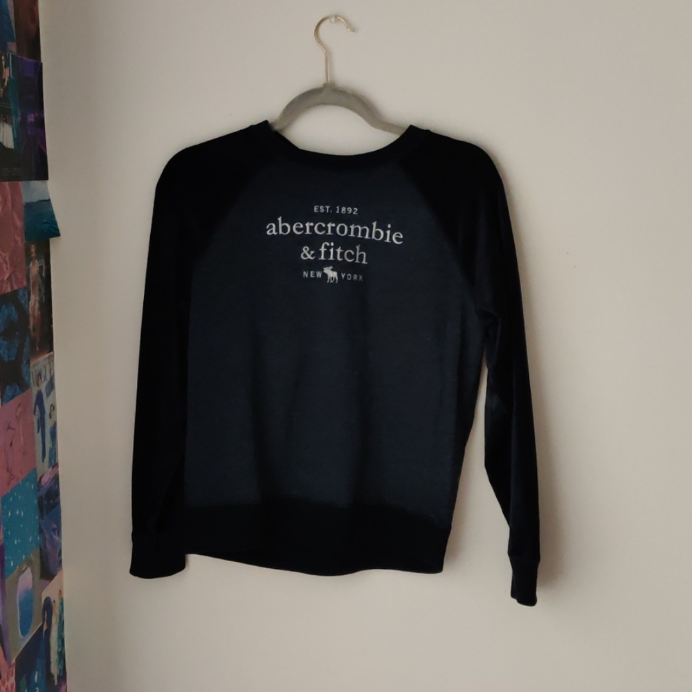 Abercrombie and fitch girls sweater